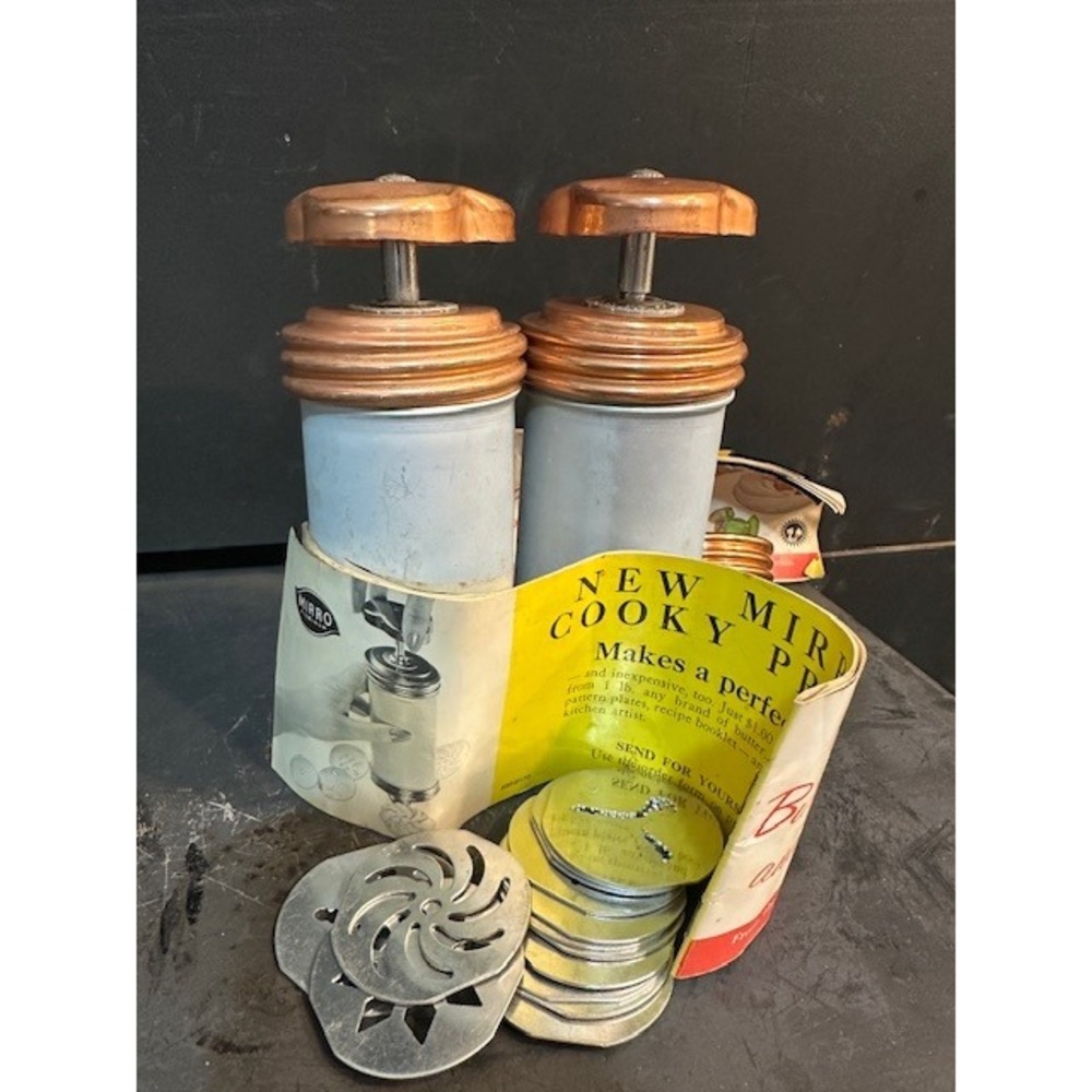 2 Vintage Mirro Aluminum Cooky‎ Press Set Copper Accents  12 Discs and Recipes